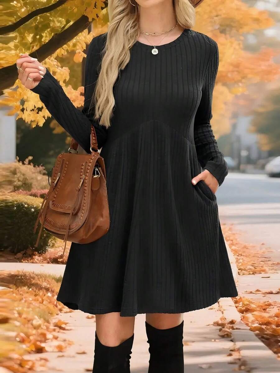 Elegant Plus Size Black Knit Fabric Knee-Length Dress, Long Regular Sleeve, Round Neck A-Line Skirt - Black - View 1
