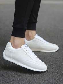 أحذية رياضية كاجوال للرجال، أحذية جري خفيفة الوزن ومريحة، أحذية رجالية بتصميم أنيق برأس مستدير، أحذية تزلج منخفضة الكاحل، أحذية بيضاء مريحة متعددة الاستخدامات للاستخدام اليومي والخارجي والتنقل