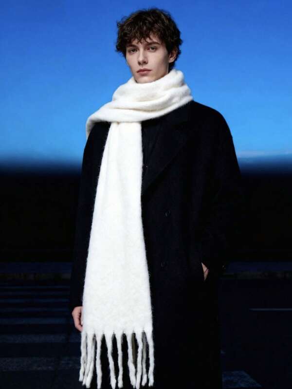 1 pièce Écharpe longue à gland en peluche pour homme, couleur unie, cache-cou épais et surdimensionné, écharpe-couverture chaude, convient pour l'hiver