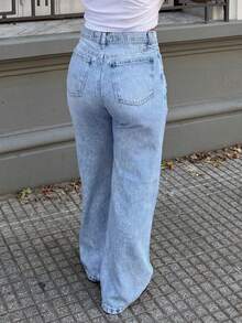 Women's Casual Washed Loose Straight Leg Jeans - Light Wash - View 2