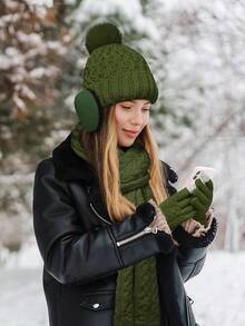 URATOT Women Winter Beanie Hat Scarf Gloves Ear Warmer 4 In 1 Set Beanie Pompom Hat Touchscreen Gloves Long Scarf Ear Warmer - 深橄欖色 - 查看 6