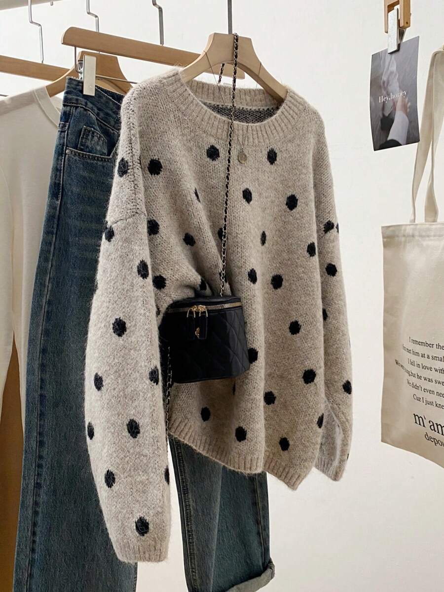 女士休闲波点针织衫，长袖罗纹针织宽松上衣，略带弹性，适合冬季穿着，波点衬衫