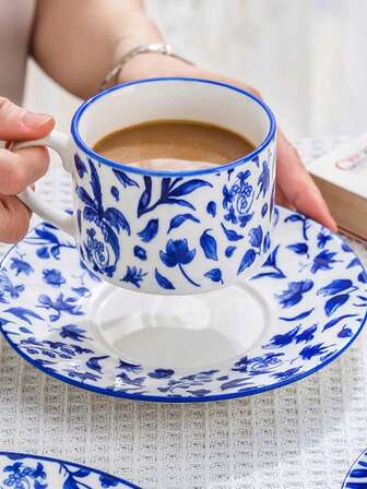 一套青花瓷杯碟，复古中式陶瓷咖啡杯碟，适合下午茶、花茶、咖啡、汤、抹茶和冷饮