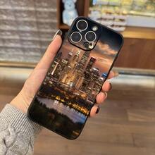 Una elegante funda de teléfono de verano que muestra el bullicioso horizonte de la ciudad por la noche, adecuada para varios modelos de  incluyendo 16, 11, 15, 14, 13, 12 Pro Max y XR Plus.Esta funda protectora negra para teléfono es un regalo encantador para mujeres, hombres y adolescentes. - Colores mixtos - Ver 8