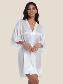 1 szt. szata panny młodej ze złotym haftem, krótka szata ślubna