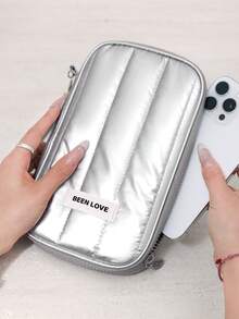 1个RFID屏蔽护照包，高品质旅行护照夹，可收纳多本护照、旅行票据卡等文件，配有可拆卸腕带，情人节礼物，送给妻子或女友的旅行必备佳品，适合假期旅行，四季皆宜：春、夏、秋、冬，也适合家庭旅行。