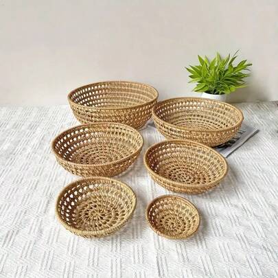 1 chiếc giỏ đan mây rỗng mùa thu, giỏ đựng đồ dùng nhà bếp thủ công bằng mây đan, giỏ đựng đồ gia dụng tròn tối giản, hộp đựng đồ trang trí bằng mây cho nhà bếp, phòng đựng thức ăn, phòng ngủ, phòng khách, giải pháp sắp xếp nhà cửa theo phong cách mộc mạc, hộp đựng đồ nhẹ và dễ di chuyển.