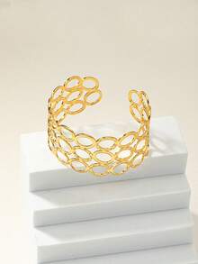 1pc Fashionable 2025 New Hollow Bracelet For Women, Suitable For Party, Daily Wear, Wedding, Valentine's Day Gift