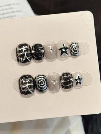 10 pièces de faux ongles courts en forme de cercueil de luxe faits à la main, pour Noël, avec 3 pièces d'outils, d'adhésif et de languettes de colle à ongles. Convient pour les filles et les femmes pour assister à des fêtes.