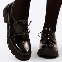 Nuevos MODA de plataforma y cuña para mujer, slip-on, de piel negra, zapatos pequeños. Cómodos oxfords con elevación, zapatos para fiesta estilo británico,Zapatos Oxford con cordones, color negro elegante y sólido para mujer, de suela plana, para el otoño de 2025 - Negro - Ver 9