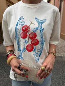 Camiseta Feminina Gola Redonda Estampa do Momento SARDINHA & TOMATE Blusa em 100%Algodão Premium Manga Curta Gola Redonda - Branco - Visão 1