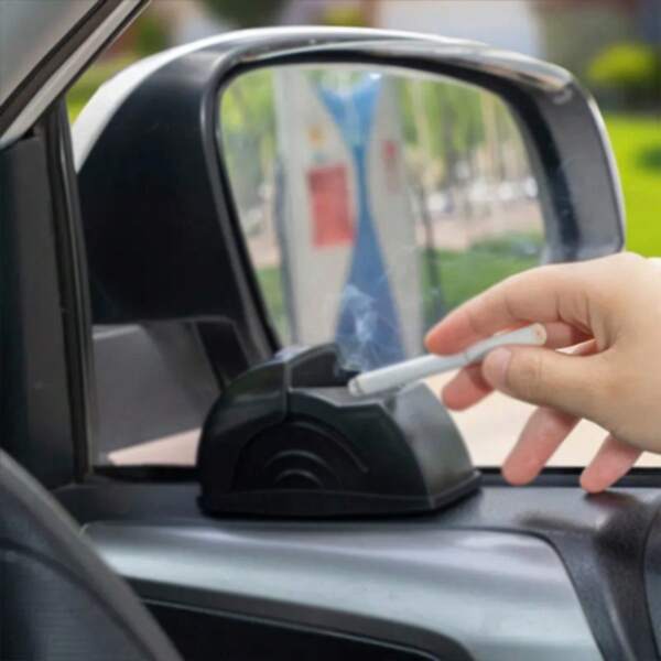 Car Supplies & Car Essentials - Car Ashtray, Convenient For Ash Storage, Flip-Top Design To Prevent Ash From Flying, Suitable For Collecting Car Window Dust, Compact & Durable, Perfect Gift Choice, Car Accessories