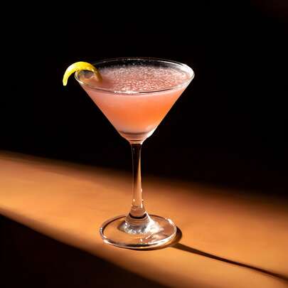 French Elegant Crystal Martini Glass, High Transparency Lead-Free Crystal Glass, One-Piece Molding, Hand-Blown, Tasting Glass, Cold Drink Glass, Juice Glass, Dessert Glass, Suitable For Daily Use, Home, Restaurant, Gathering, Party, Suitable As A Gift