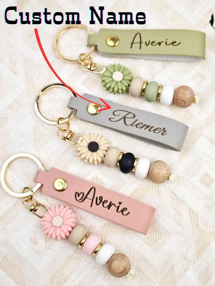 1 Móc Khóa Hoa Cúc Đính Hạt Cá Nhân Hóa, Móc Khóa Da Giả, Quà Tặng Cho Bé Gái Cưới, Quà Tặng Giáo Viên, Quà Sinh Nhật, Móc Khóa Đính Hạt, Bền, Nhiều Màu Sắc, Dễ Thương, Quyến Rũ, Vui Nhộn, Kawaii, Y2K, Thời Trang, Unisex, Thường Ngày, Tùy Chỉnh, Độc Đáo, Cá Nhân Hóa, Quà Tặng Lý Tưởng Cho Nam, Quà Tặng Lý Tưởng Cho Nữ, Bạn Trai, Bạn Gái, Gia Đình, Bạn Bè, Móc Khóa & Phụ Kiện Tùy Chỉnh - Nhiều màu - Xem 1