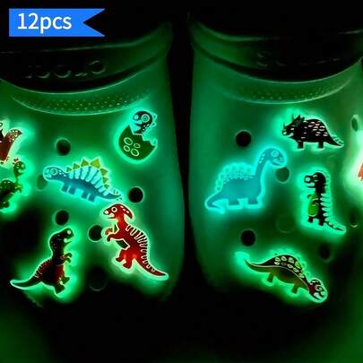 12 piezas Encantos de dinosaurio luminosos - Set de 12 piezas para zapatos y sandalias, decoración de encantos de dinosaurio, encantos para niños Decoración de pasadores de PVC para zapatos tipo zuecos, pulseras, fiesta con temática de dinosaurios