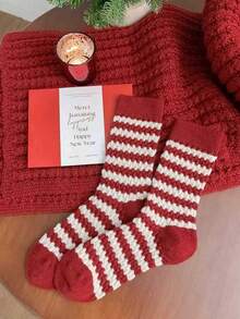 4 Pairs Christmas Red Knitted Socks Set - Polka Dot/Striped/Christmas Tree Pattern, Comfortable Warm Mid-Calf Socks, Holiday Gift - Red - View 6