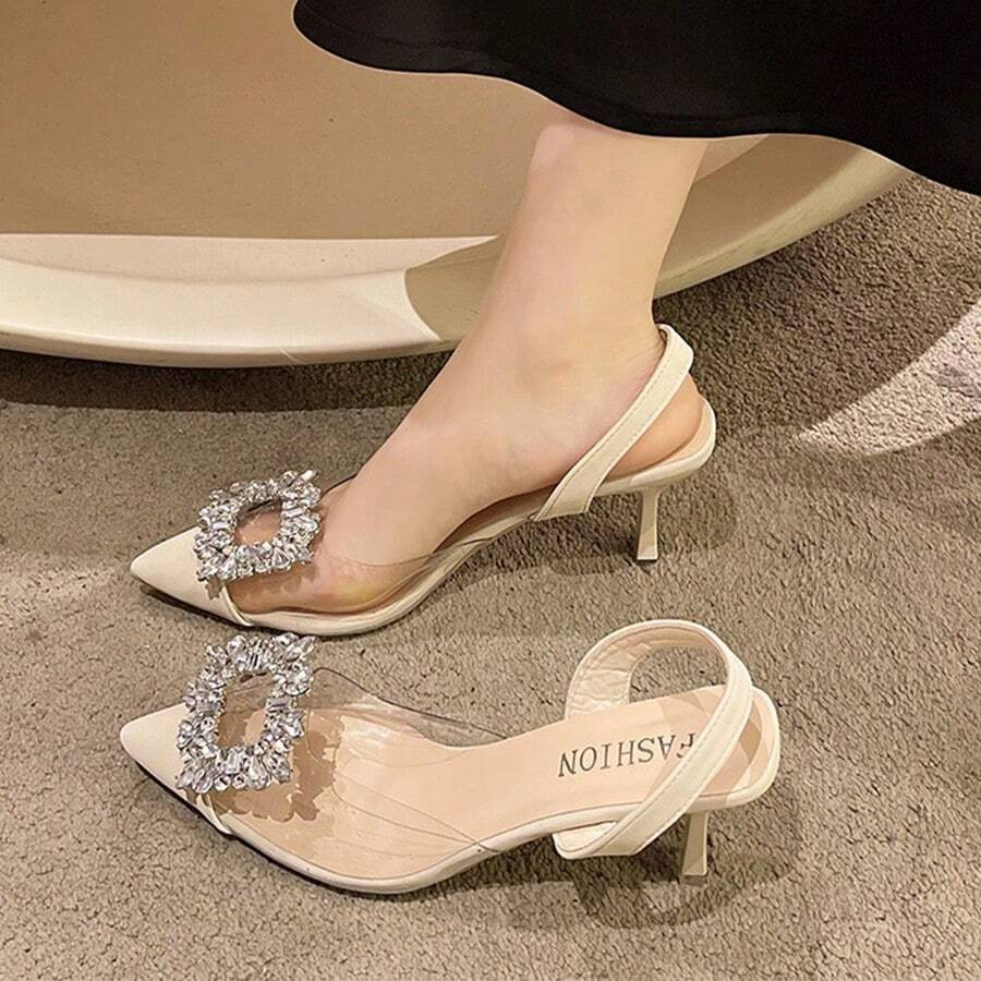 Novedades de verano: sandalias con tacón grueso, puntera puntiaguda, correa transparente, hebilla cuadrada con pedrería y diseño patchwork.Sandalias de tacón - Blanco - Ver 1