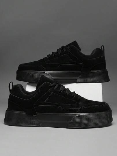 男士时尚全黑皮革拼接系带平底休闲运动鞋，小众百搭户外舒适低帮运动鞋，大码情侣鞋，适合搭配运动牛仔裤