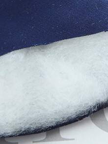 Double-Sided Simulated Silk Unisex Eye Mask Solid Color Satin Hair Ties Slow Rebound Noise-Canceling Bullet Earplugs . Light-Blocking Non-Pressure Eye Mask . Eye Mask Blocks Light ; Hair Ties Hold Hair Firmly; Earplugs Reduce Noise. All Reusable, Easy To Carry. Perfect For Home Sleep