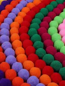 1包25/30毫米闪亮绒球 - 彩色DIY手工装饰，迷你蓬松绒球，柔软毛绒球，适用于创意项目、派对装饰和节日家居装饰，派对用品，弹性蓬松工艺绒球 - 彩色 - 查看 6