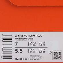 Nike 耐克女子W VOMERO PLUS低帮跑步鞋 HV8154-001 - 黑色 - 查看 7