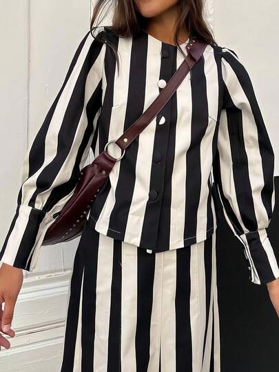 Nouveau haut élégant et raffiné à rayures contrastées, col rond, manches bouffantes et boutons champignons, idéal pour le quotidien, les fêtes, l'école, les vacances, les voyages et les sorties à l'aéroport.