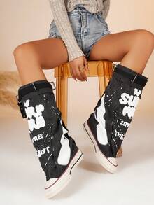 Fall/Winter Women's New Casual Black Stacked Canvas Boots, Buckle Decor Niche Design Cool Graffiti Canvas High-Top Sneakers, Round Toe Thick Sole Leg Warmers Boots, Punk, Ultra-Modern Academy Style Street Fashion Personalized Riding Boots, Suitable For All Seasons, Leg Warmers Mid-Calf Boots - Black - View 8