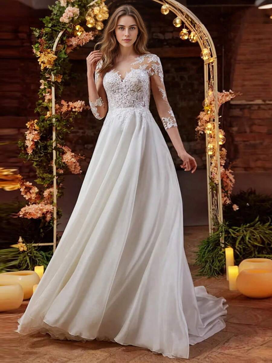 Elegant Scoop Neckling Long Sleeves Lace Wedding Gown - Perfect For Christmas, Halloween, Weddings, Proms & Birthdays - 白色 - 查看 1