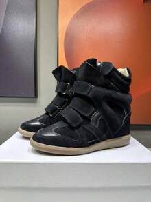New 2026 Hidden Height-Increasing High-Top Women's Shoes, Color-Matching Flat Casual Sneakers. Designer High-Top Shoes For Women For All Seasons, Body-Hugging Casual Sports Shoes, Versatile White Shoes With A Thick Black Sole. 7 Cm Internal Heel Lift, Women's Ankle Boots, High-Top Models For Petite Sizes. - 黑色 - 查看 6