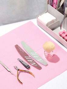 125pcs Disposable Nail Art Desk Mats, Waterproof & Oil-Proof Desk Covers, Tattoo & Eyelash Extension Makeup Pads, Suitable For Home & Salon Use