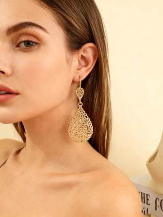 1 Pair Hollow Teardrop Shaped Gold-Tone Metal Pendant Earrings, Fashionable, Versatile, Suitable For Daily Wear, Parties, Vacations, Work, Ceremonies And Festivals