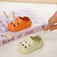 1pcs  Cute Clog Shoe Ashtray High-Value Home Living Room Office Ashtray Ornament