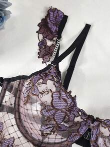 3 Pcs Women's Sexy Sheer Gauze & Fishnet Lingerie Set With Floral Embroidery - V Neck Open Back Off The Shoulder Breathable Hand Washable Bra With Underwire & Thong & Waist Skirt With Chain Garter Belt & Leg Rings - Perfect For Uniform Temptation - 紫色 - 查看 2