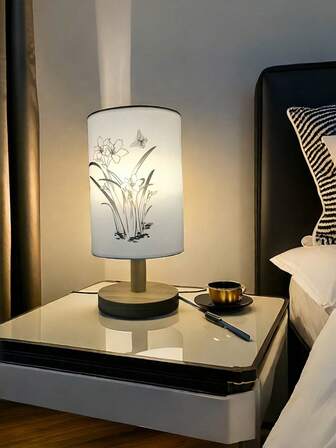 1pc Nordic Style Fabric Table Lamp, Wooden Base, Suitable For Living Room, Bedroom, Office Decor, LED Eye-Protecting Lighting, Bedside Lamp, 3-Color Dimming/Solid Color Short Version, Gift For Friends, Family, Birthday/Holiday, USB Powered, Desktop Decor, LED Desk Lamp, Nightlight
