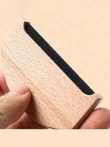 1pc Knitted & Cashmere Comb, Handheld Portable Sweater Comb, Lint Remover, Wooden Lint Remover, Knitted Fabric Defuzzer, Clothing Brush, Knitted Garment, Cashmere Coat Depiller - Multicolor - View 3