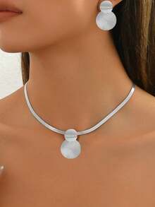 女士三件套优雅项链耳环首饰套装，时尚金色扁平蛇形链，几何螺旋圆形吊坠设计，适合日常、节日、四季佩戴的颈链，高端礼品配饰 - Silvery - 查看 2