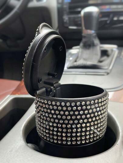 1pc Car Ashtray With LED Lights, Rhinestone Decorated, Multifunctional, Creative, Personalized Car Accessories, Great Gift, Car Trash Can