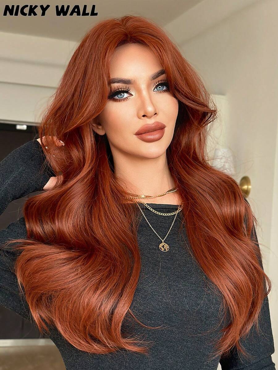 NICKY WALL 26英寸长橙红色卷曲合成假发，优雅蓬松波浪假发，带刘海，高密度全机织耐热纤维，时尚假发，适合女孩日常、派对、角色扮演等场合。