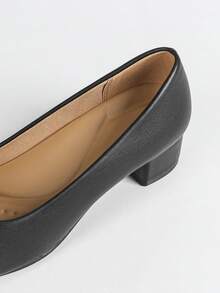 Quadratische Zehenform, bequemer Blockabsatz, weiche Sohle Arbeitsschuhe