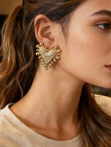 1 Pair Fashionable Minimalist Niche Quality Alloy Heart Shaped Stud Earrings, Sophisticated Design For Daily Wear, Women