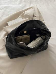 时尚复古褶皱小云朵手提包，百搭休闲新月形女士单肩包 - 黑色 - 查看 6