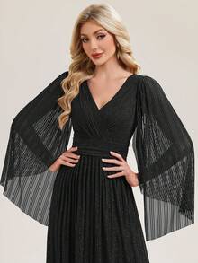 EVERPRETTY Elegante vestido de noche maxi con cuello en V negro, plisado y mangas de murciélago fluidas, adecuado para fiestas formales y galas - Negro - Ver 5