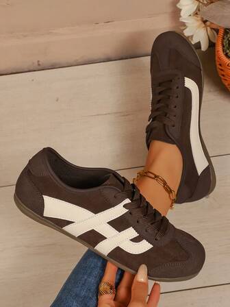 2025 New Autumn German Shepherd Sneakers, Sporty Versatile Lightweight Comfortable Flat Casual Shoes