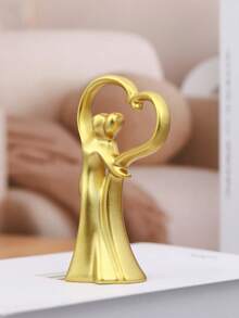 抽象舞动情侣雕像摆件，适用于客厅、办公室、卧室、书桌、书架等场所。