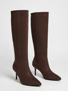 Botas de Salto Alto Stiletto de Bico Fino em Camurça Francesa Vintage, Novidade Outono/Inverno 2025, Botas Slouchy, Botas Country, Botas Over-The-Knee para Mulheres, Saltos Bordô - Marrom - Visão 5