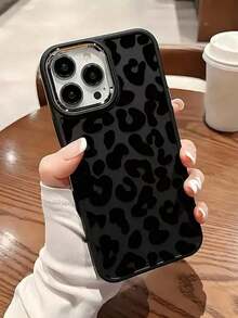 Fall Phone Case Cheetah Print Apple Tortoise Shell Phone Case 1pc Leopard Print Metal Decorative Ls Protection Phone Case Compatible With 11 12 13 14 15 16 Pro Max Waterproof Shockproof Anti-Fall Scratch Resistant.Holiday Phone Accessories.Fundas Fall Phone Cases S25 Ultra Family Y2k Phone Case Anime Mobile Phone Case 16 Case Gifts For Men Phone Cases 14 Cheap - 黑色 - 查看 2