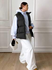 Livesso 斜插口袋背心，带衬垫口袋，无帽外套，女士冬季外套 - 黑色 - 查看 2