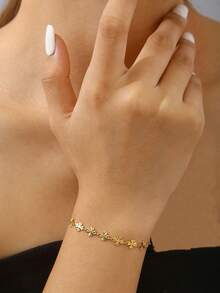 TONSI 1pc Fashionable High-End Delicate Minimalist Chic 18K Gold Plated Stainless Steel Four-Leaf Clover Inlay Bracelet, Suitable For Holidays, Daily Wear, Work, Parties, Gatherings, Women's Jewelry - Gold - View 2