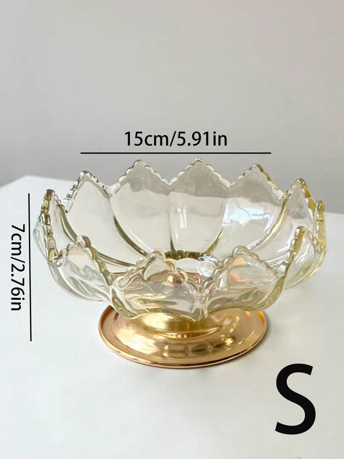 قطعة فاخرة مصنوعة من المعدن والزجاج لتقديم الفواكه...