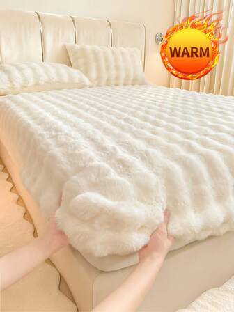 1pc Flannel Fitted Sheet, Bedding, Comfortable Home Textile, Soft Mattress Cover, Solid Color Fitted Sheet, Deep Pocket Design, Fitted Sheet Only (No Pillowcase), Machine Washable, Bedding Gift, Suitable For Twin, Full, Queen, King Bed, Suitable For Autumn/Winter, Room Decor, Winter Decor